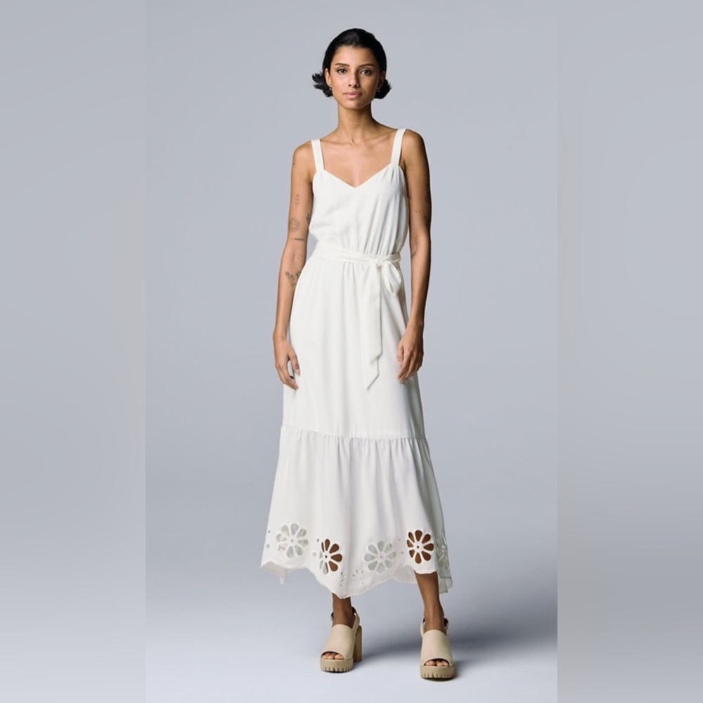 NWT Simply Vera White Maxi Dress